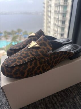 🐆 Chase & Chloe  Leopard Print Mule Loafers – New in BOX